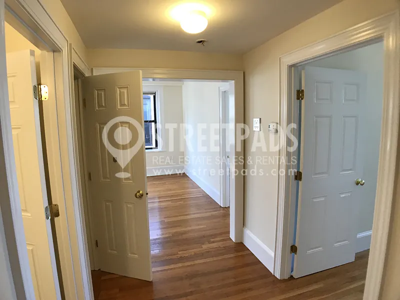 881 Massachusetts Ave, Central Square