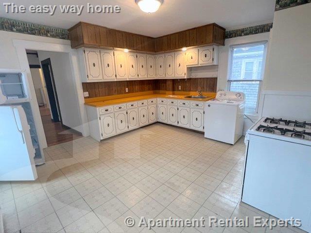 543 Broadway, Magoun Square