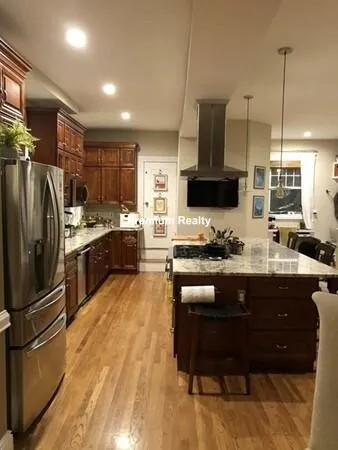 108 Walnut St, Nonantum