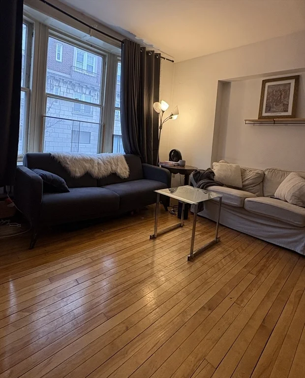 1802 Massachusetts Ave, Neighborhood Nine