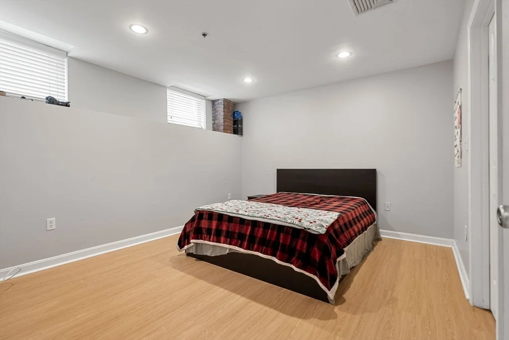 2277 Massachussetts Ave, Porter Square