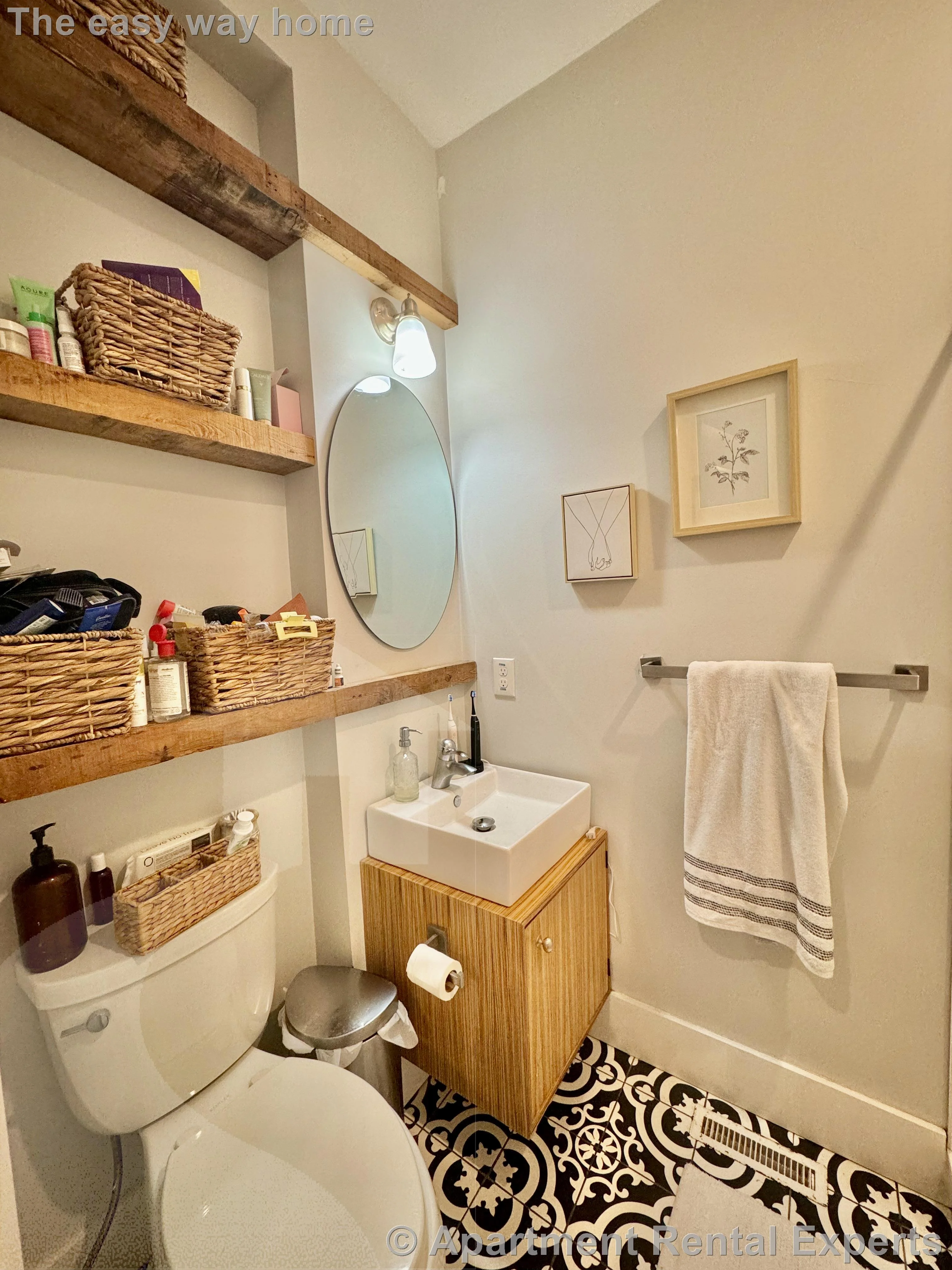 75 Kinnaird St, Central Square