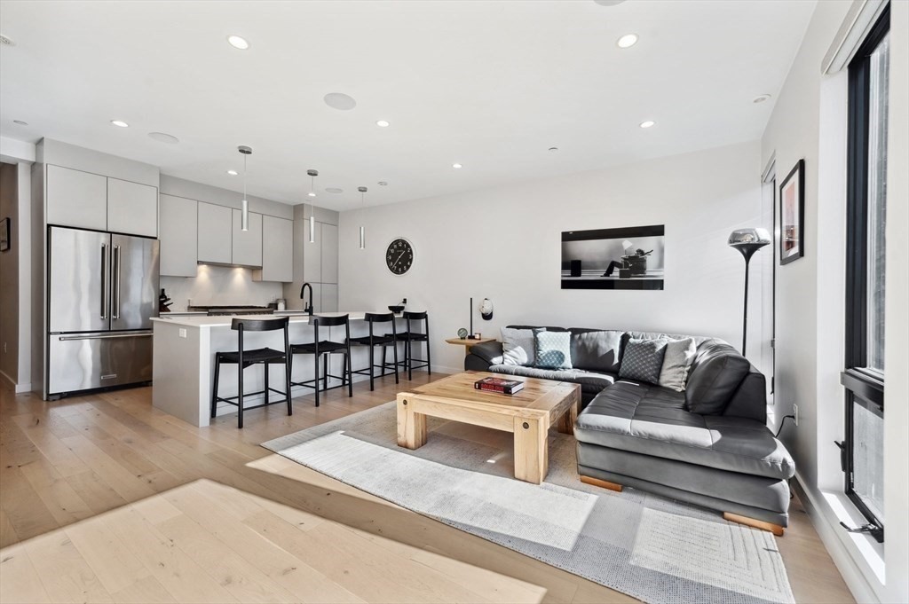 340 West 2nd, South Boston