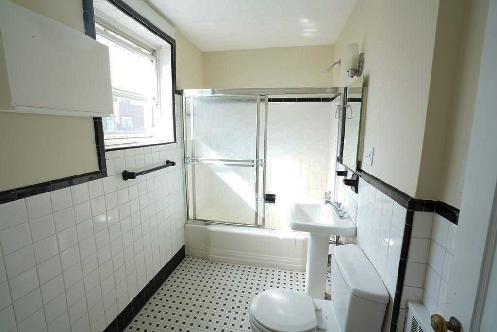 88 Strathmore Rd, Brighton