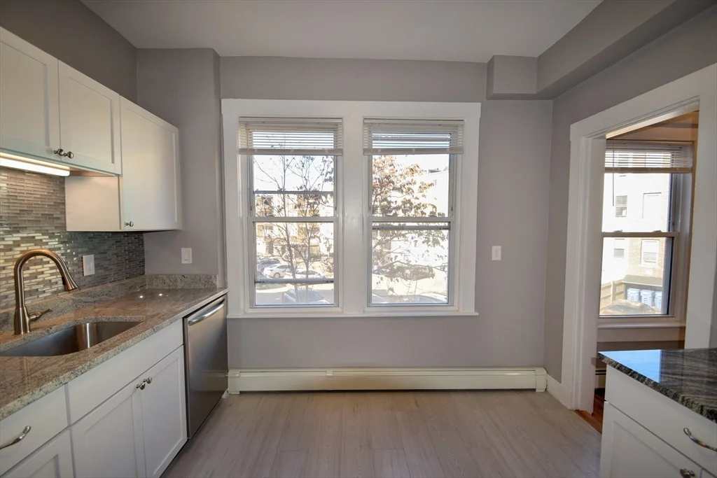 142 Sutherland Rd, Brighton