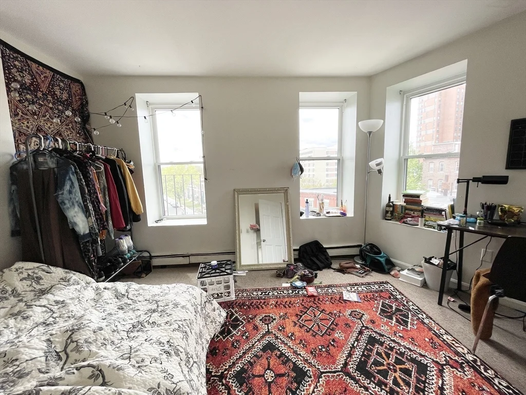 96 Hammond St, South End