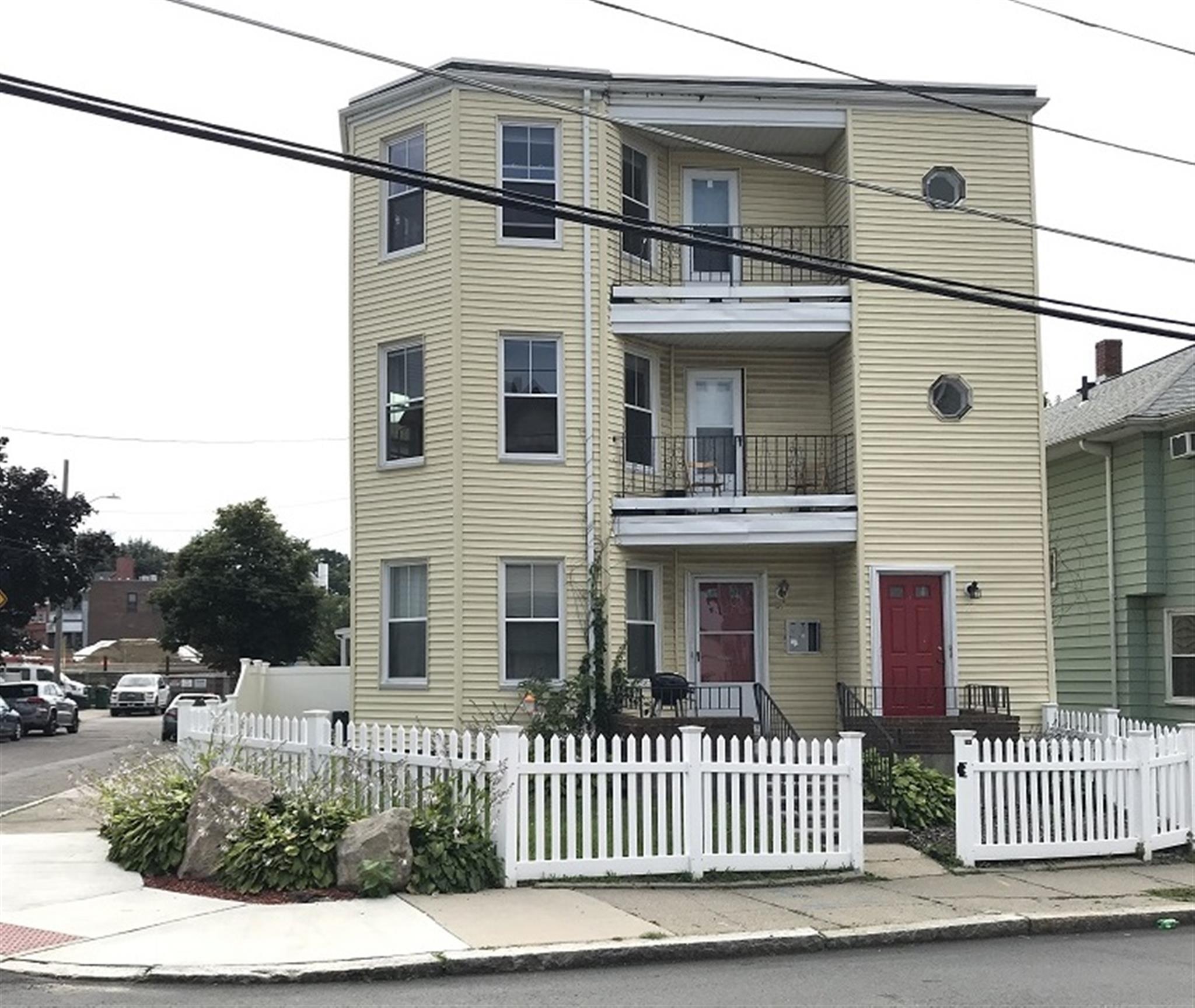 3 bed, 1 bath apartment for rent at 69 Winchester St Unit 2, Medford — photo 16 of 16