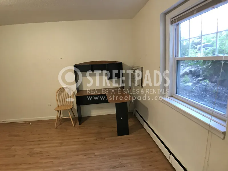 2018 Commonwealth Ave, Brighton