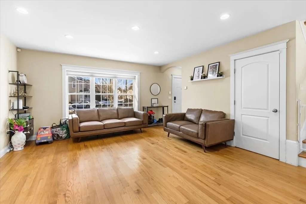 100 Turtle Brook Rd, Canton