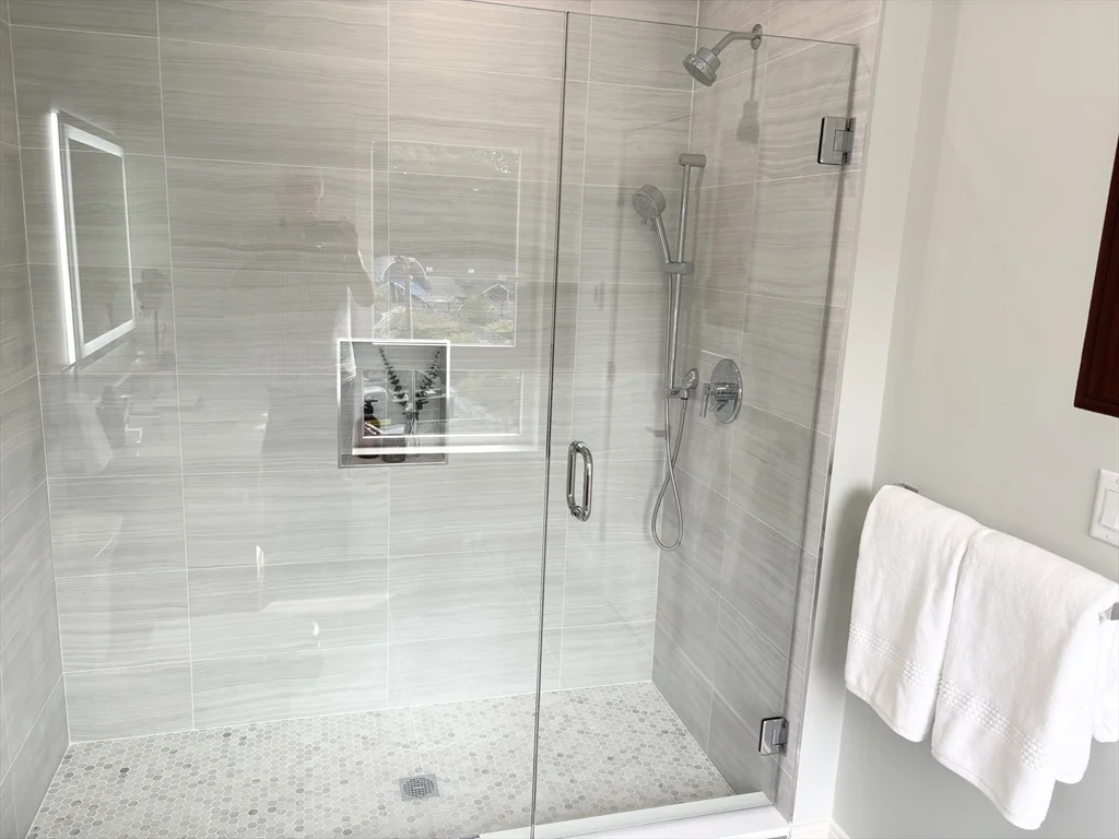 1391 Main St, Walpole