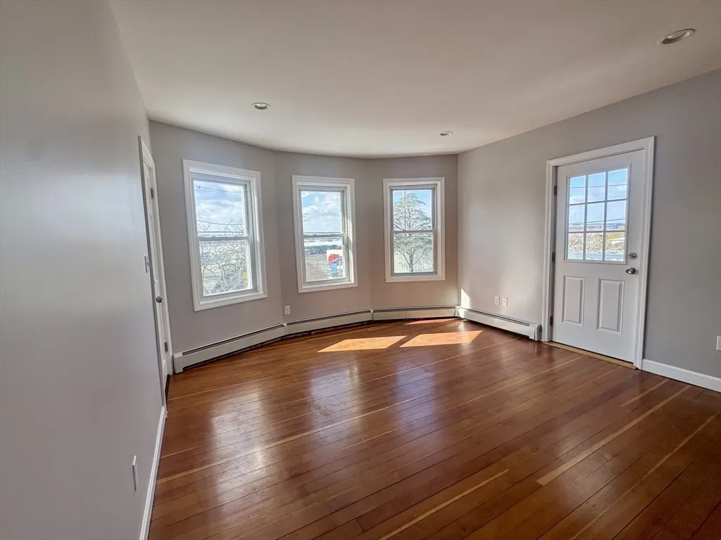 67 Sycamore St, East Fairhaven