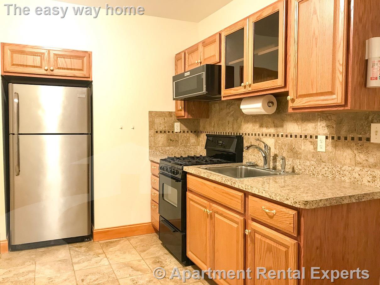 2 bed, 1 bath apartment for rent at 46 Vinal Ave Unit 1, Prospect Hill — photo 4 of 12