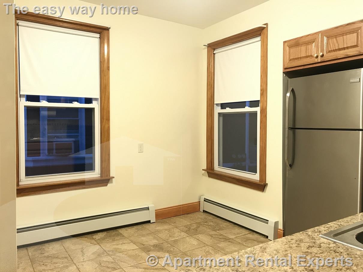 2 bed, 1 bath apartment for rent at 46 Vinal Ave Unit 1, Prospect Hill — photo 6 of 12