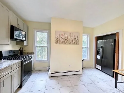 11A Bowdoin Ave, Dorchester