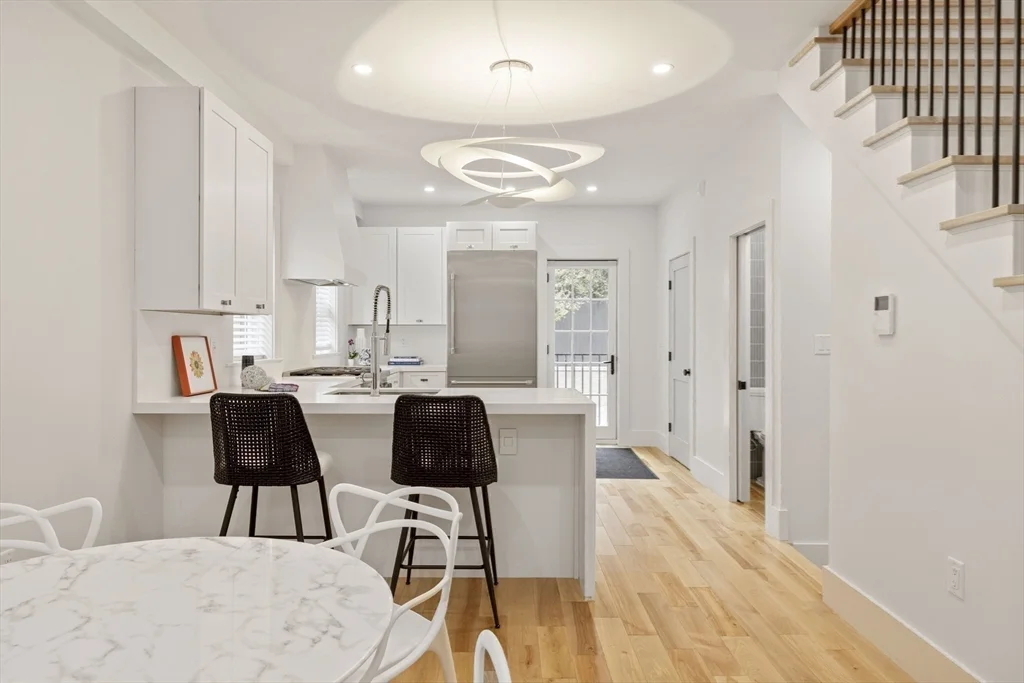 133 Spring St, East Cambridge