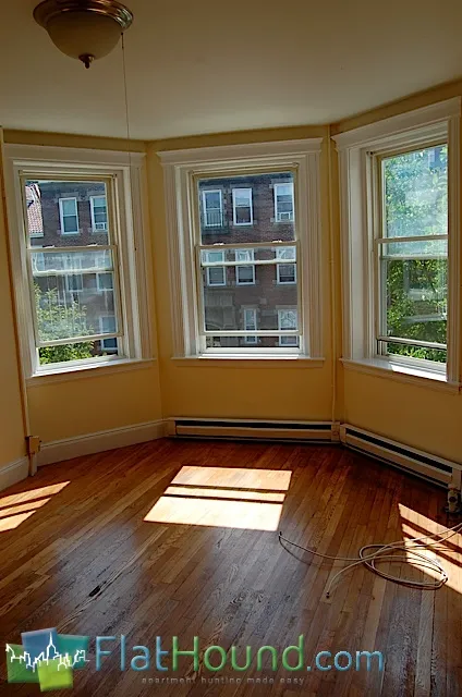 94 Brainerd Rd, Allston