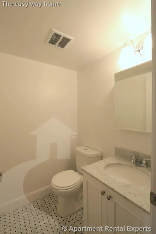 55 Langdon St, Harvard Square