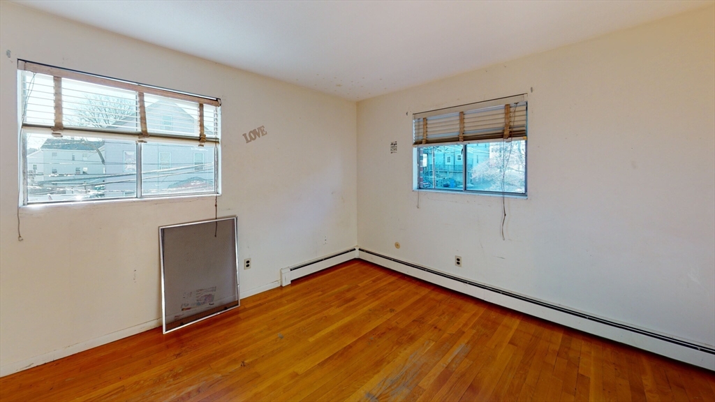 78-80 Harvard St, Waltham