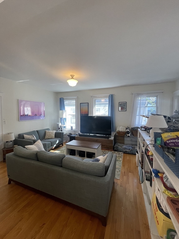 20 Burnham St, Somerville