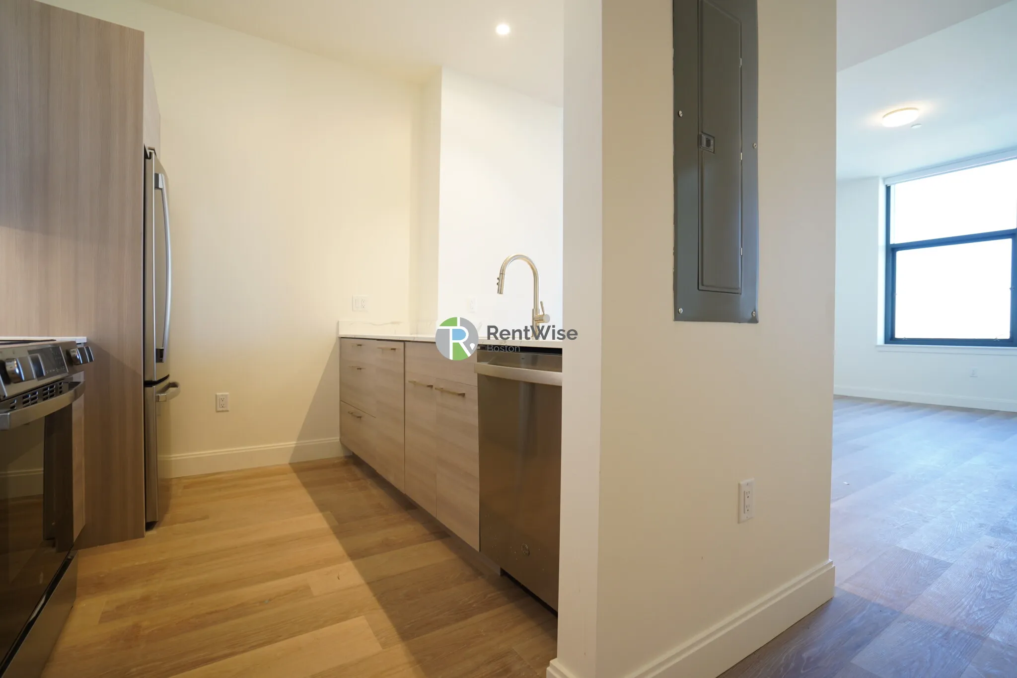 1079 Commonwealth Ave, Allston