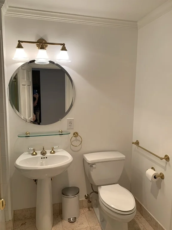 197 8th, Charlestown