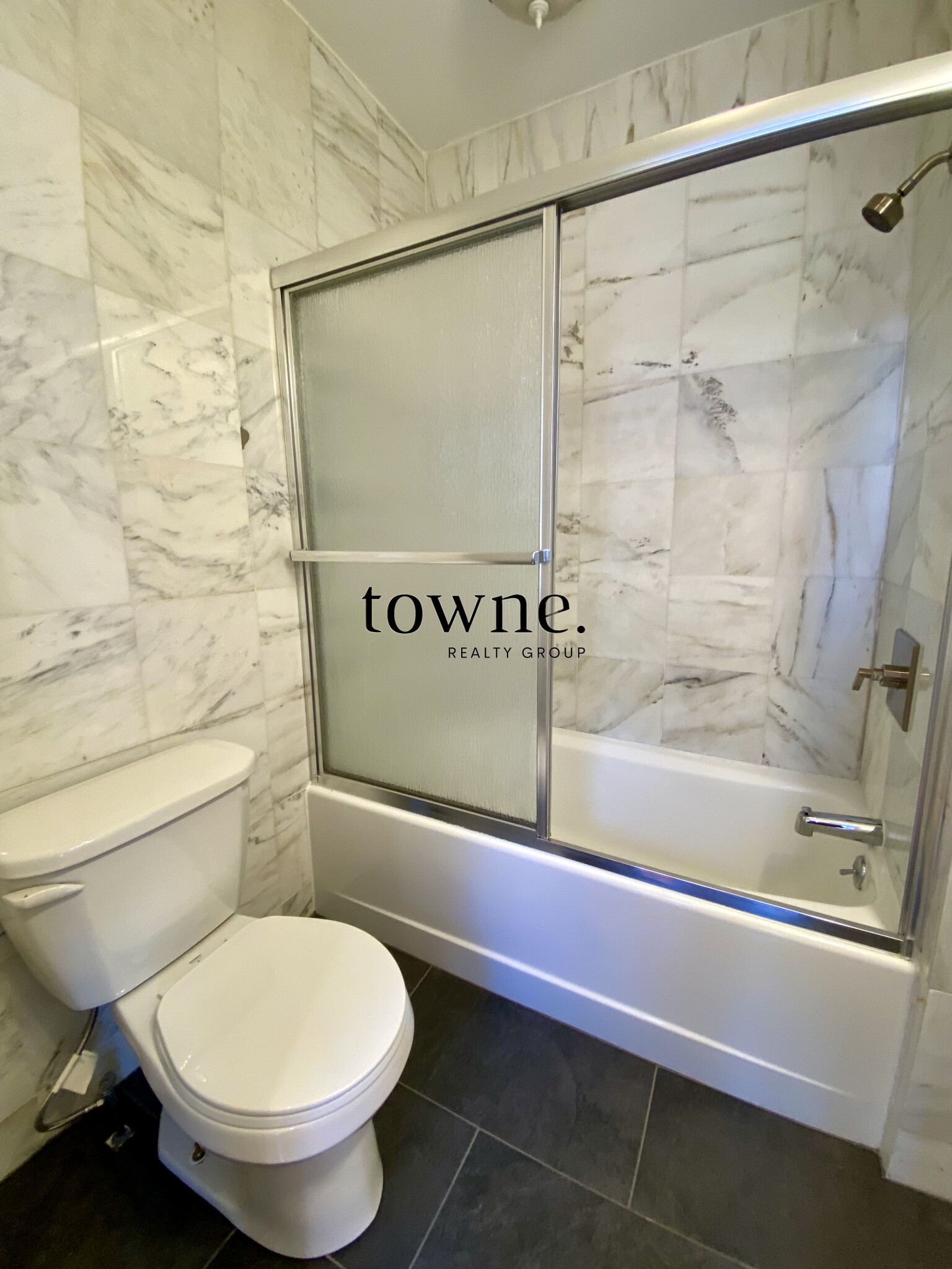 254 Newbury St, Back Bay