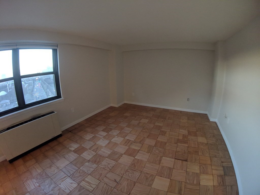 6 Whittier Pl, West End