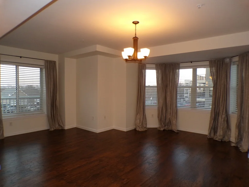 1 Cityview Ln, Quincy