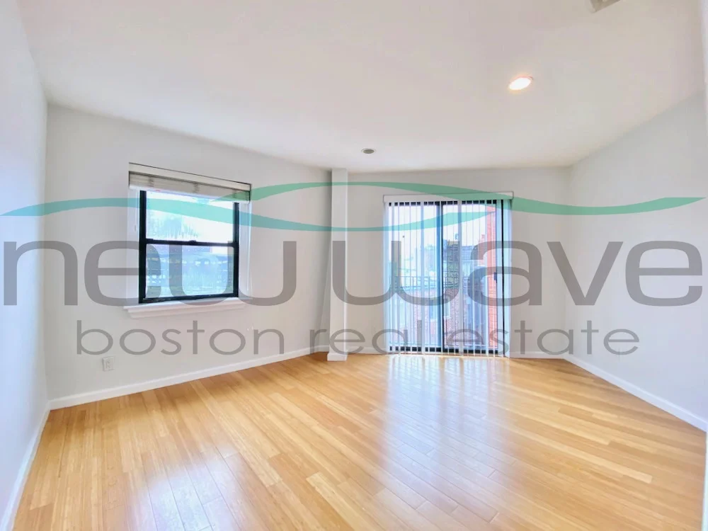 1661 Washington, South End