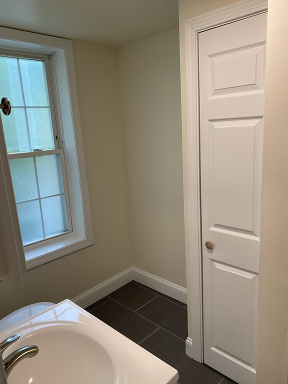 83 Bolton St, South Boston