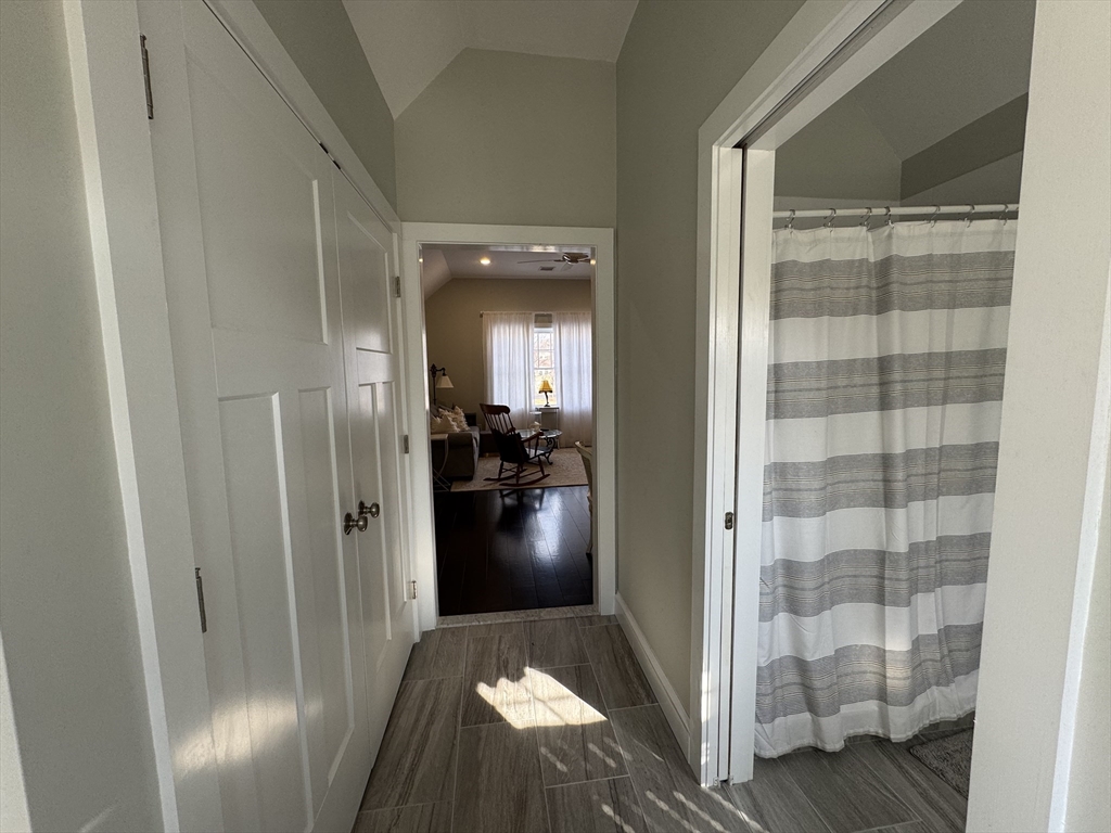 1037 Pleasant St, Bridgewater