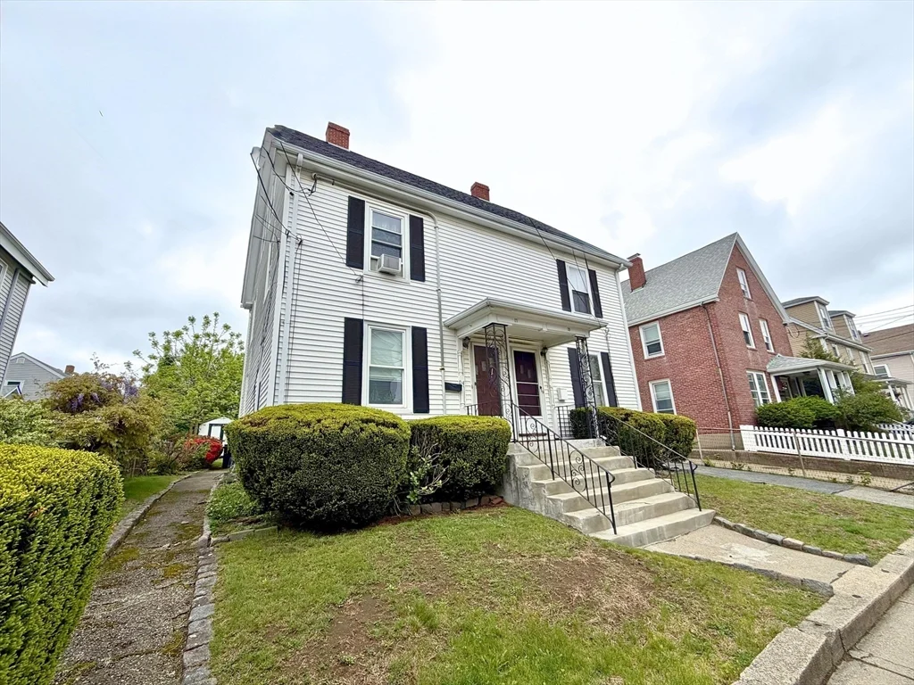 17 Clinton St, Newton