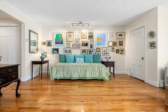 1 bed, 1.5 bath apartment for rent at 247 Beacon St Unit 1, Back Bay — photo 4 of 16