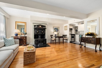 1 bed, 1.5 bath apartment for rent at 247 Beacon St Unit 1, Back Bay