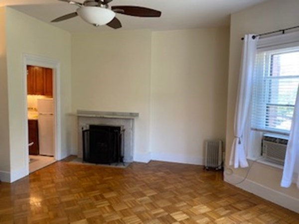 247 Beacon St, Back Bay