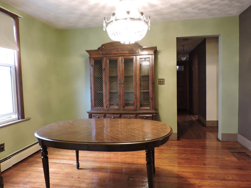 1.5 bed, 1 bath apartment for rent at 64 Thurston St Unit 1A, Winter Hill — photo 3 of 11