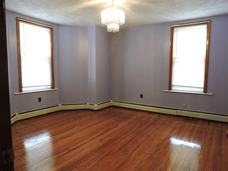 1.5 bed, 1 bath apartment for rent at 64 Thurston St Unit 1A, Winter Hill — photo 5 of 11