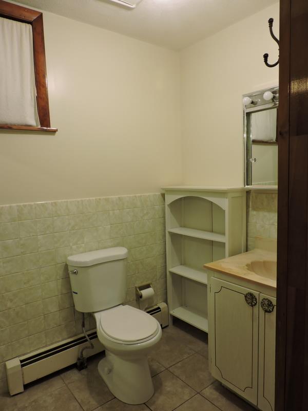 1.5 bed, 1 bath apartment for rent at 64 Thurston St Unit 1A, Winter Hill — photo 9 of 11