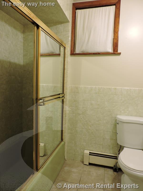 1.5 bed, 1 bath apartment for rent at 64 Thurston St Unit 1L, Winter Hill — photo 10 of 11