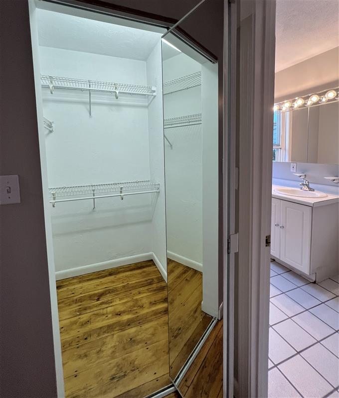 11 Beacon St, Ward Two