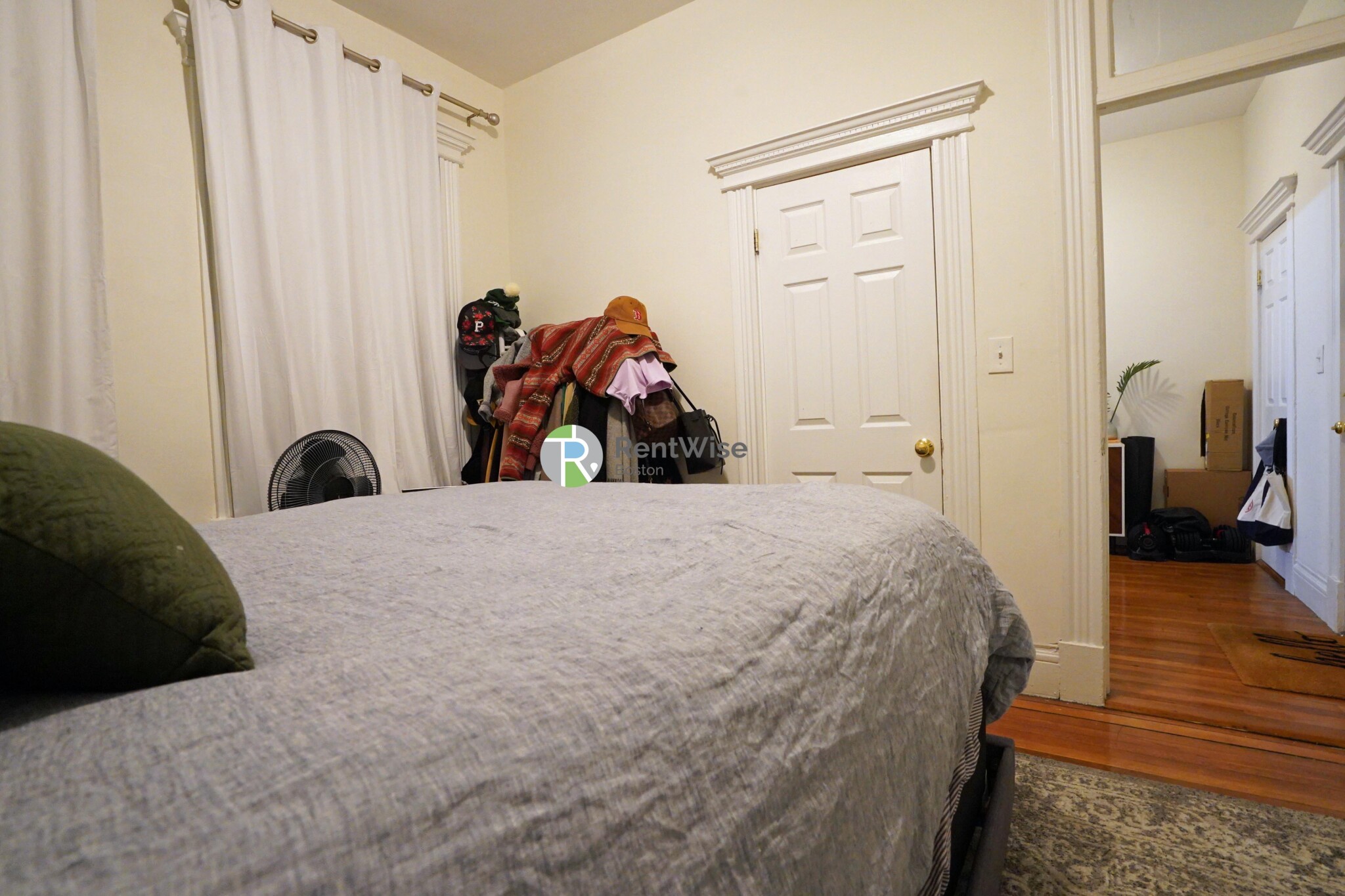 1298 Commonwealth Ave, Allston