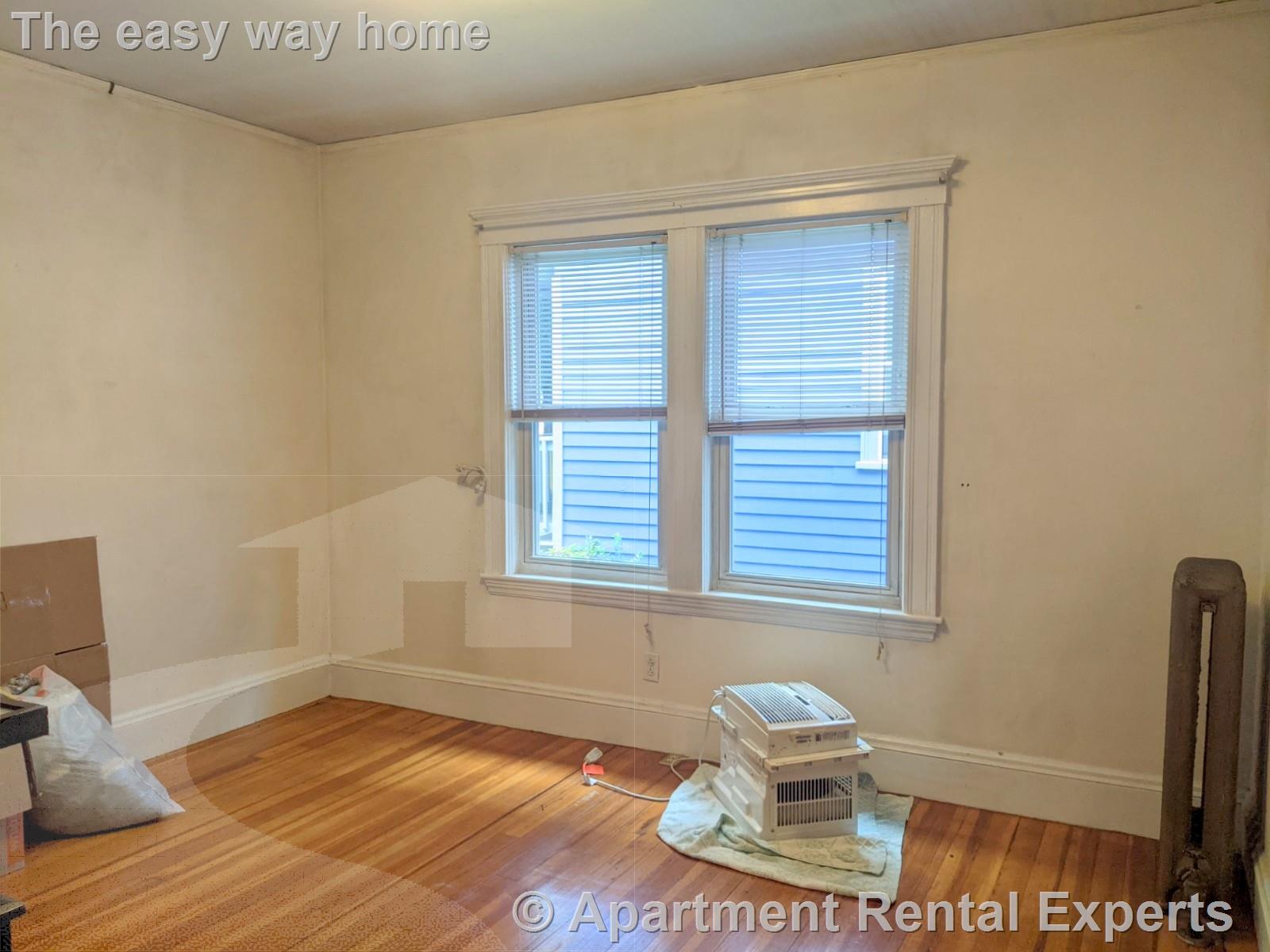 19 Leonard St, Davis Square