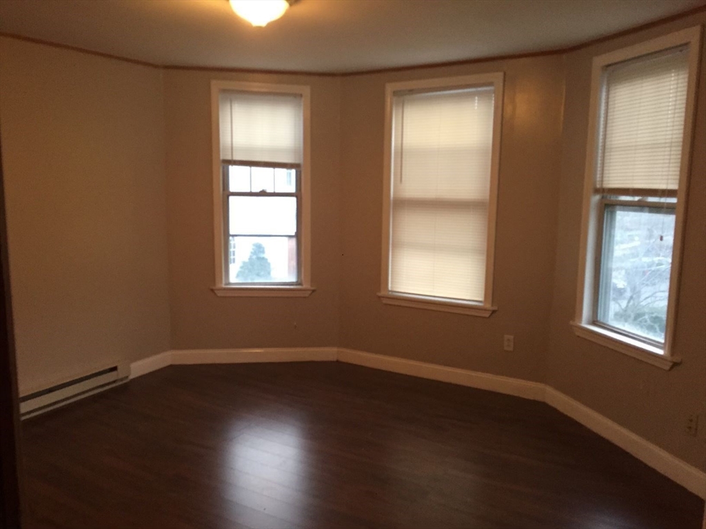 739 Parker St, Mission Hill