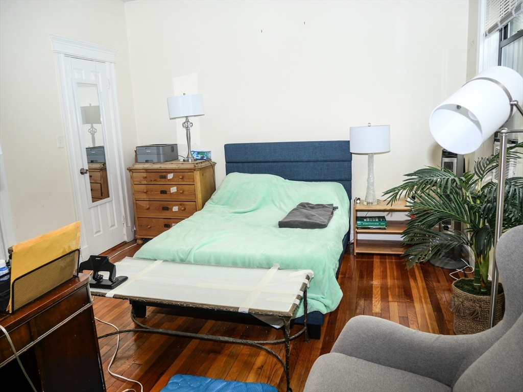 1482 Beacon St, Corey Hill