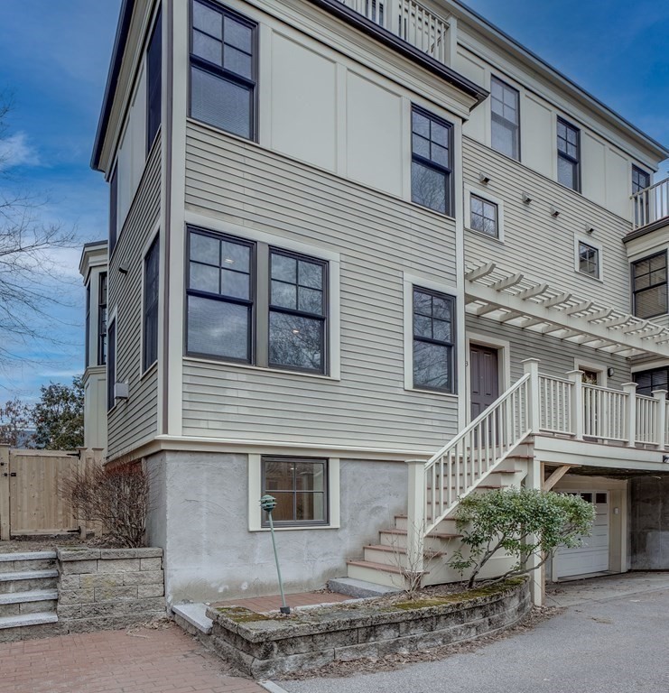 15 Valentine St, Cambridgeport