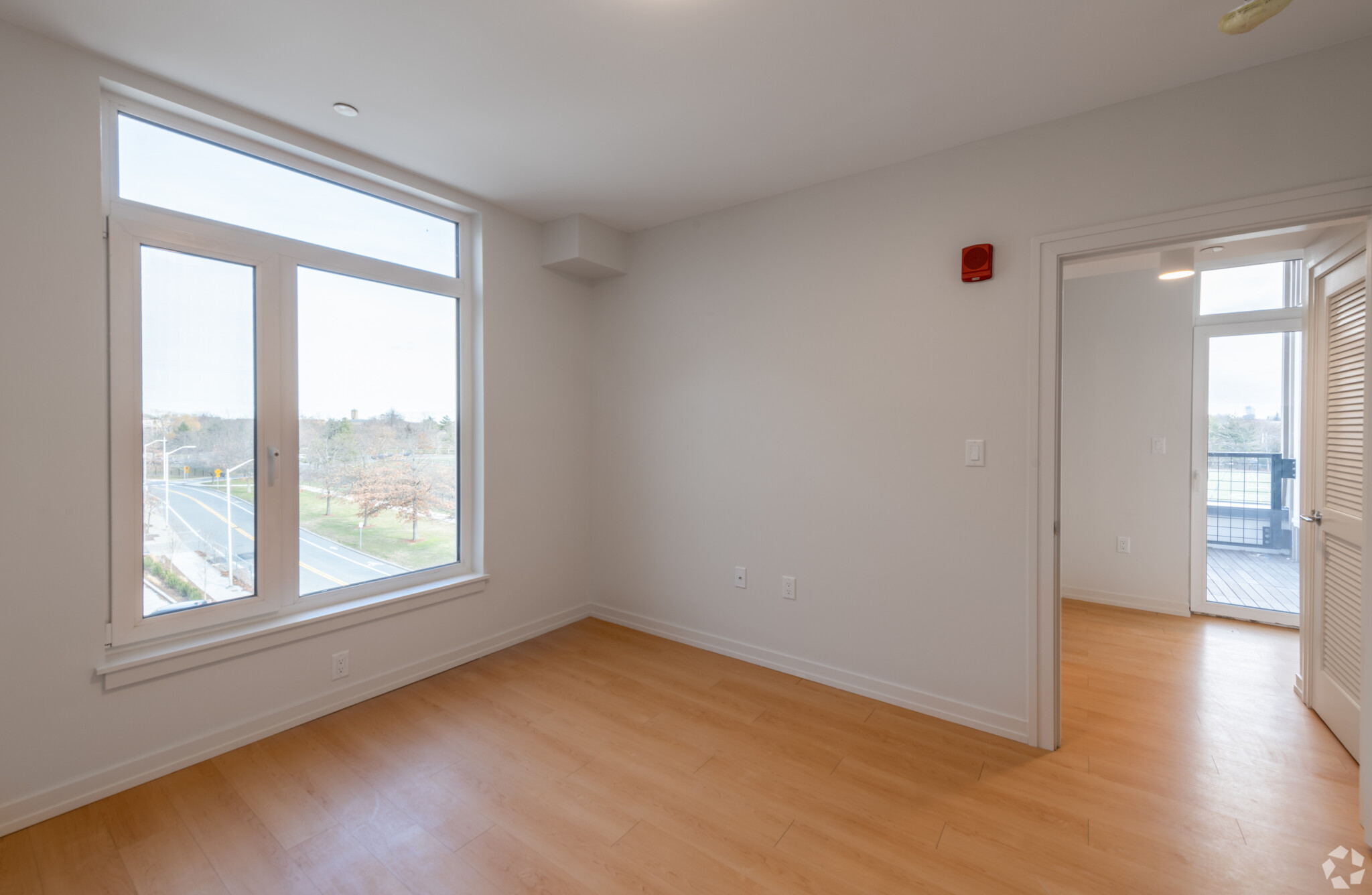 77 New St, Neighborhood Nine