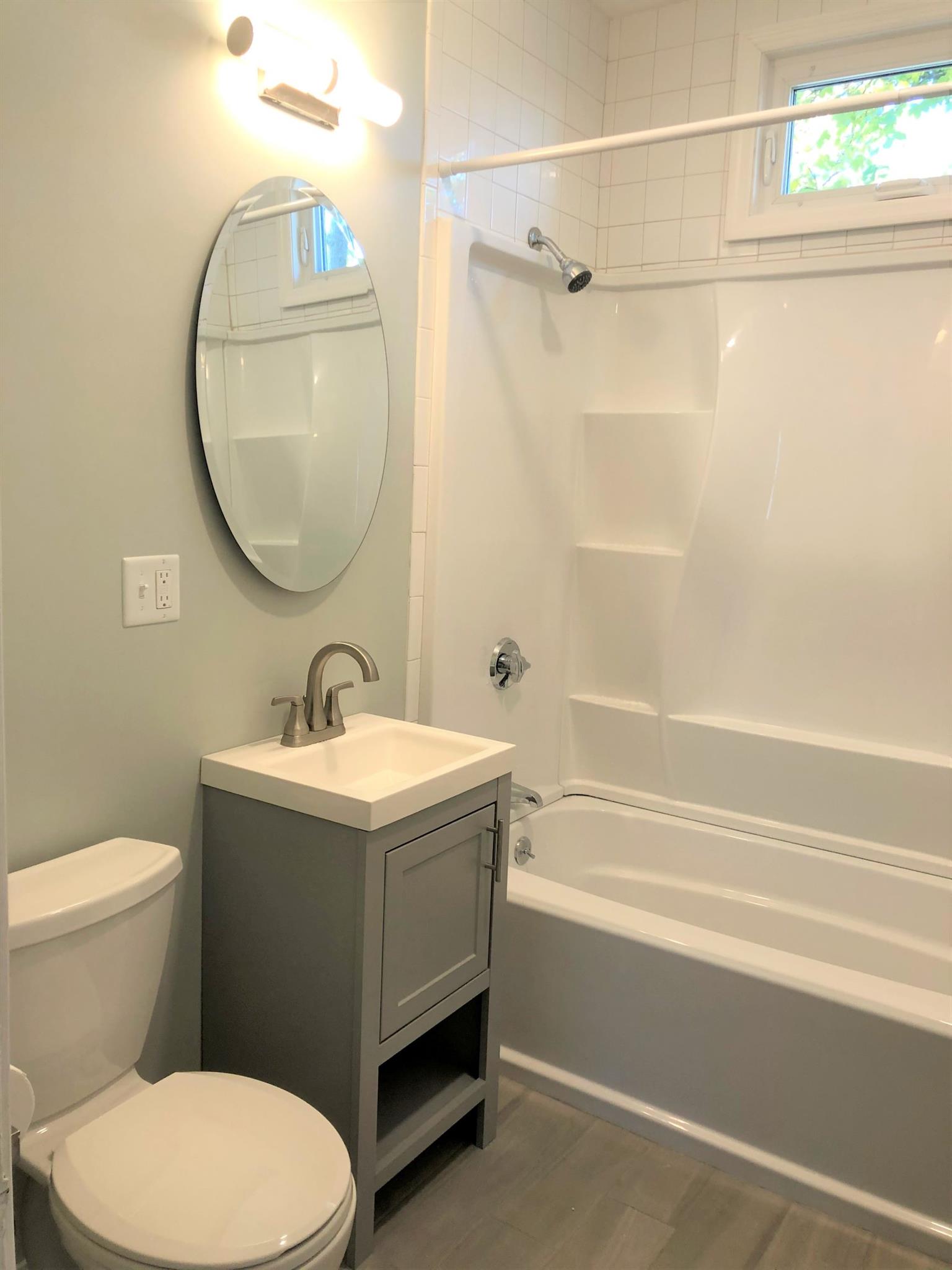 2.5 bed, 1 bath apartment for rent at 35 Pearl St Unit 35, Medford — photo 8 of 11