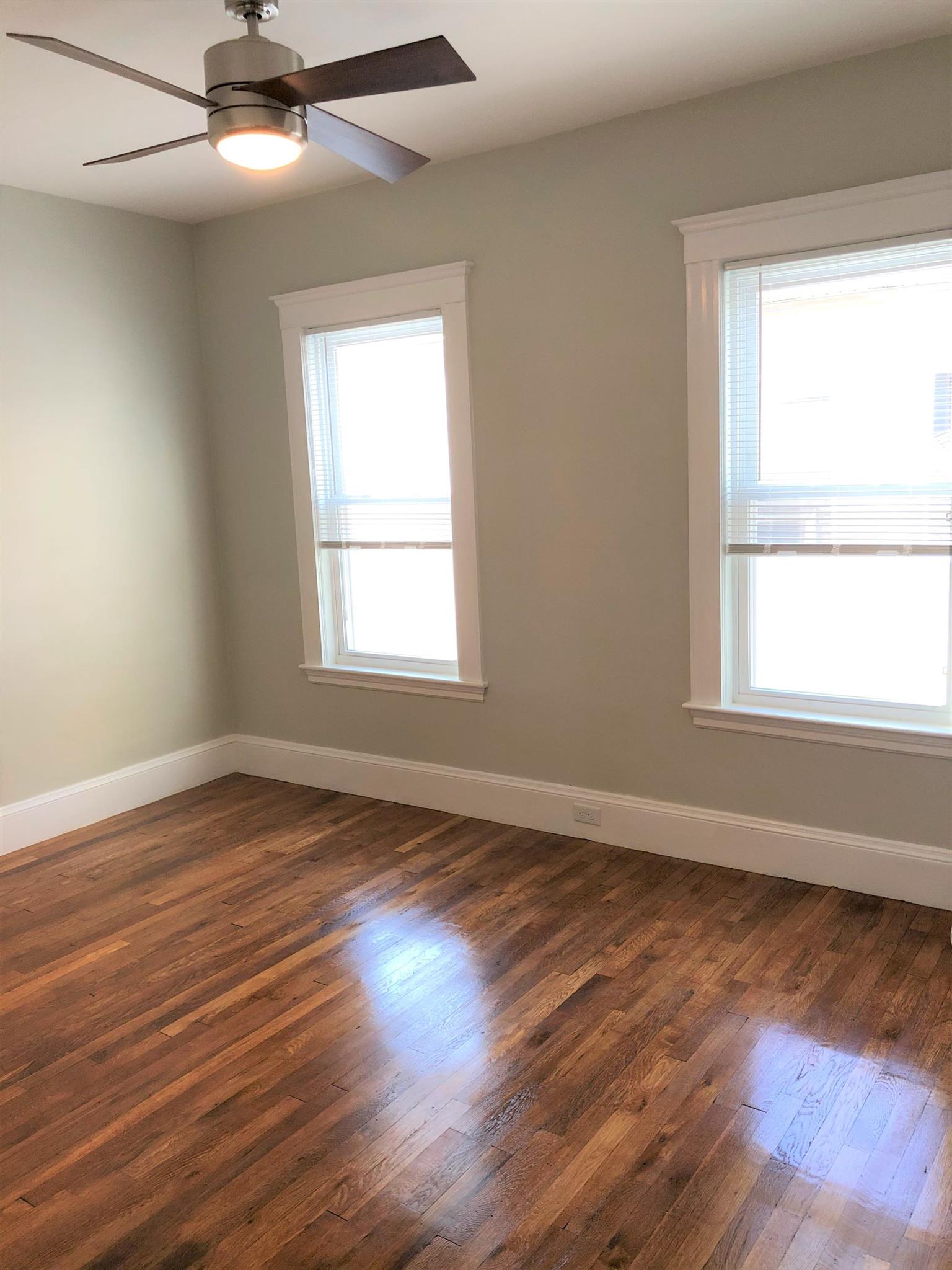 2.5 bed, 1 bath apartment for rent at 35 Pearl St Unit 35, Medford — photo 10 of 11