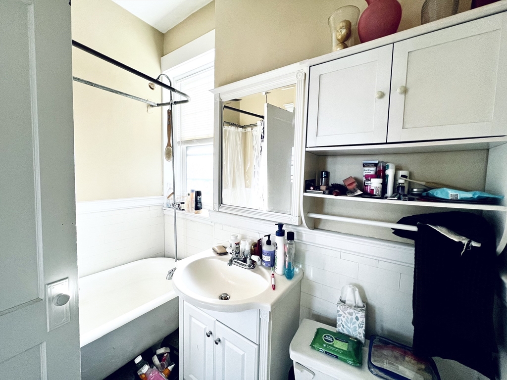 1568 Commonwealth Ave, Brighton