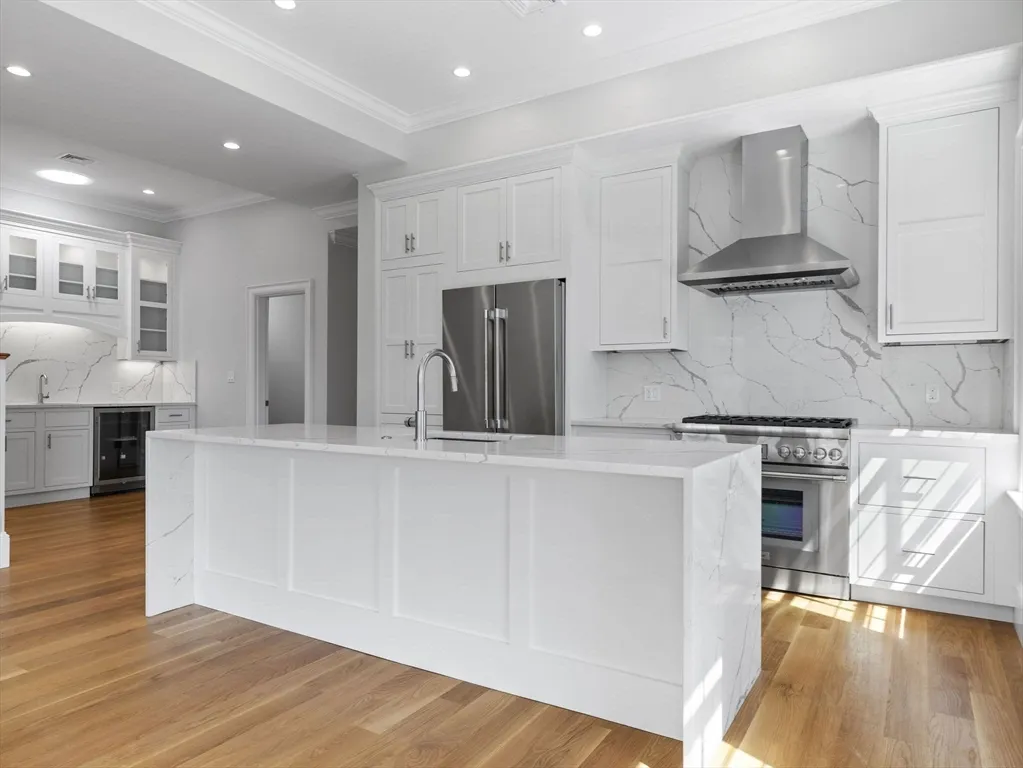 944 East Broadway, South Boston